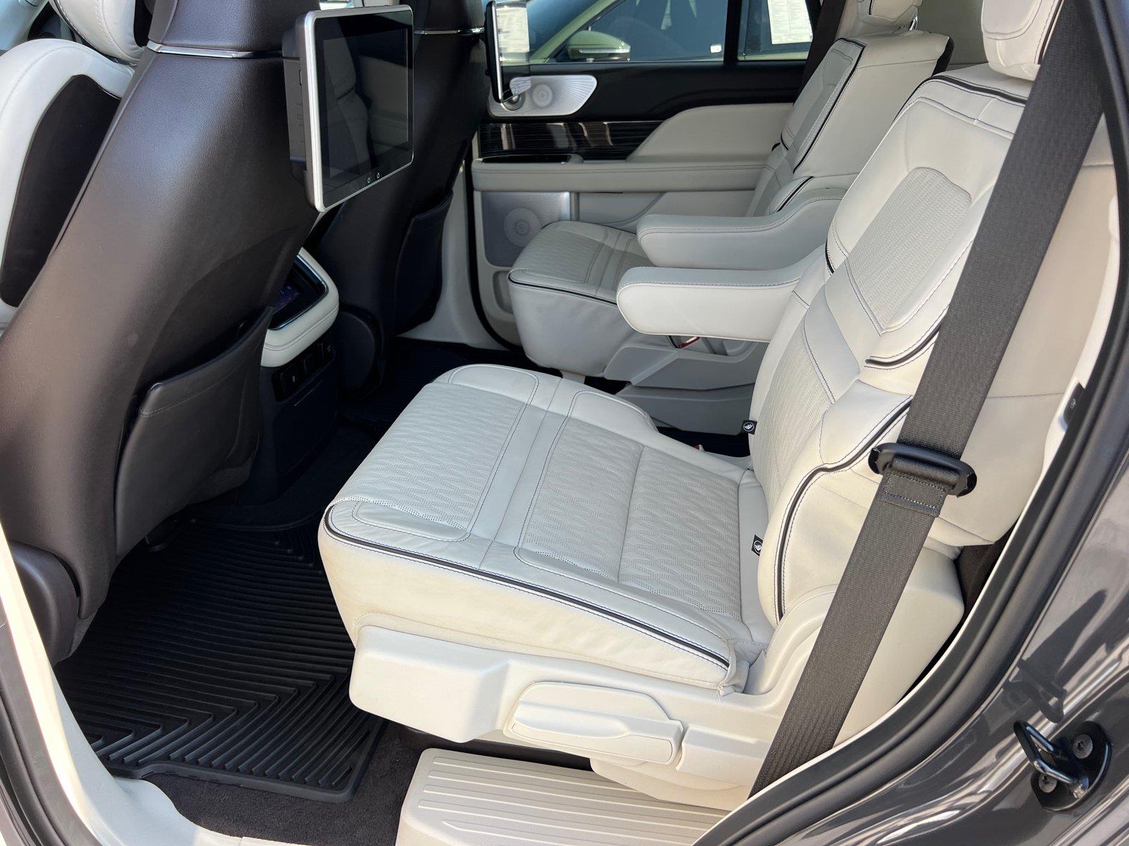 Used 2024 Lincoln Navigator SUV