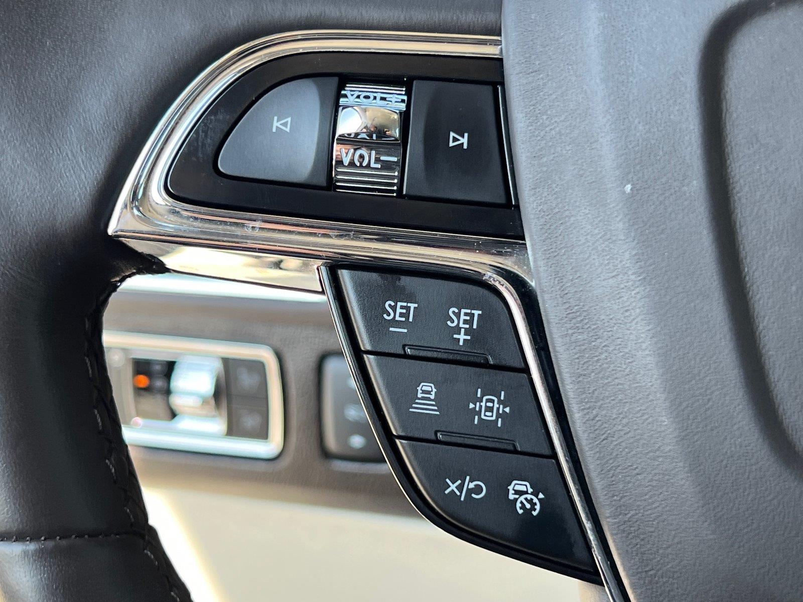 Used 2024 Lincoln Navigator SUV