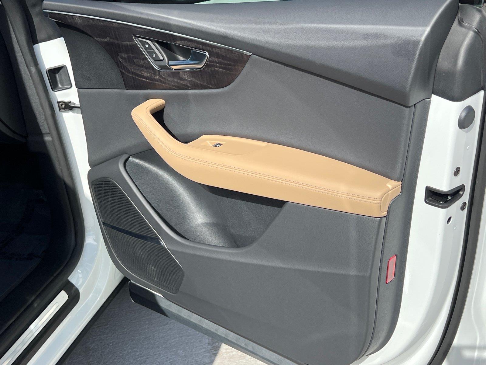 Used 2025 Audi Q8 SUV