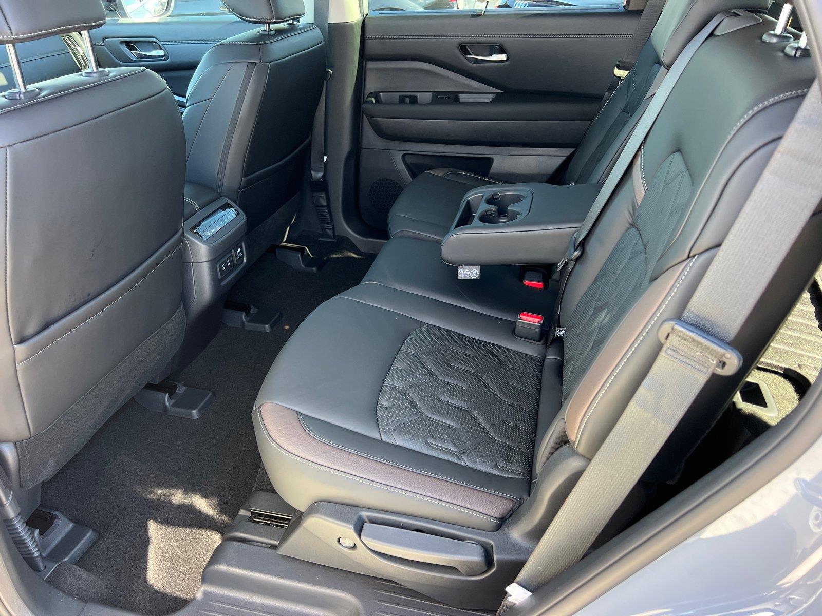 Used 2026 Nissan Pathfinder SUV