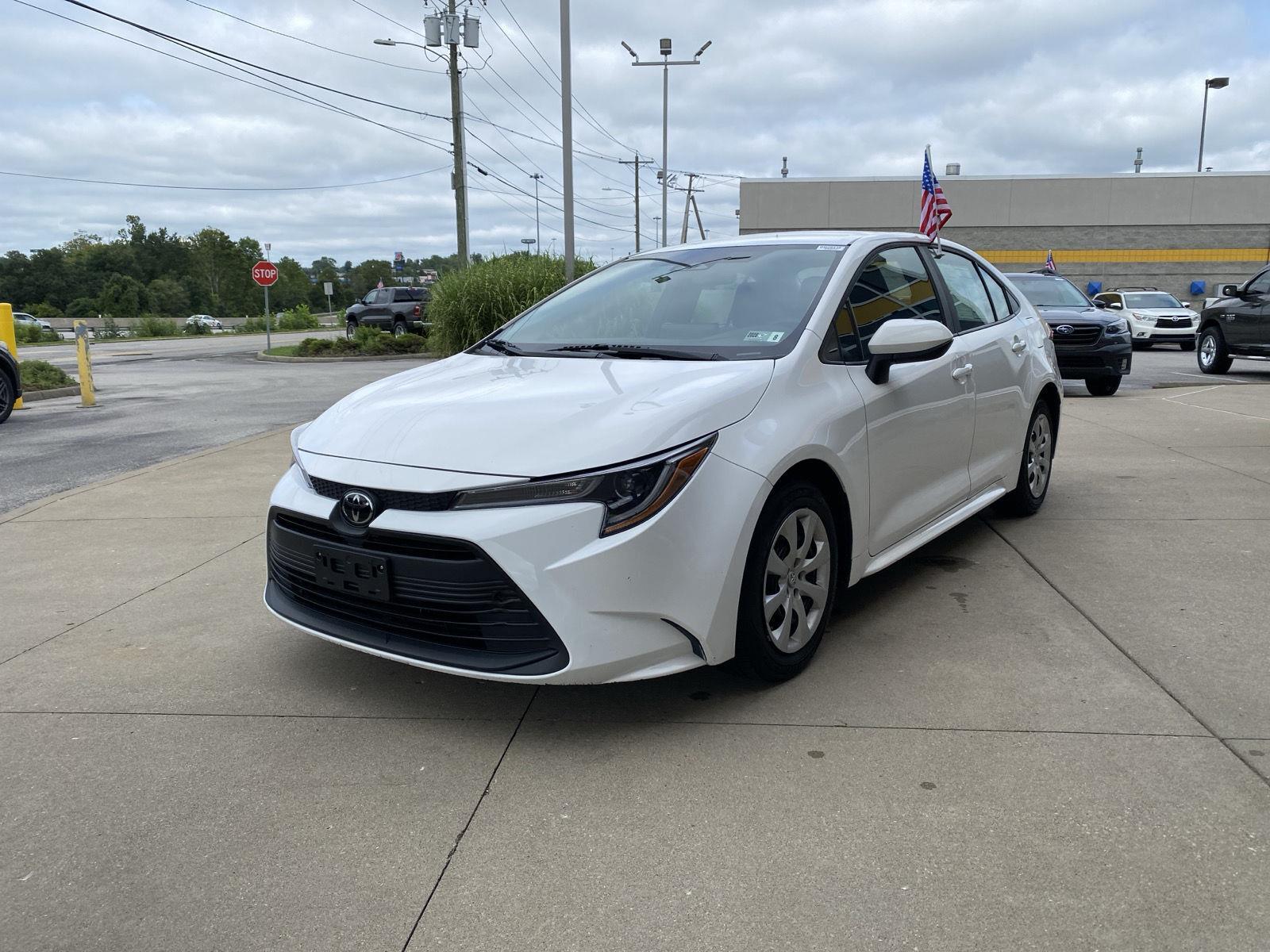  2024 Toyota Corolla LE FWD   