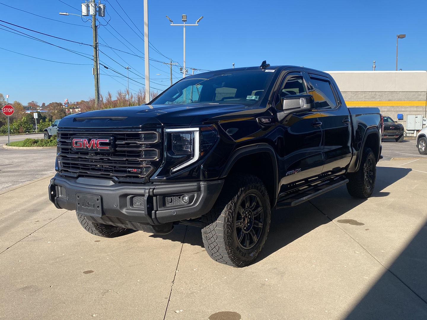 2024 GMC Sierra 1500 AT4X Crew Cab 4WD