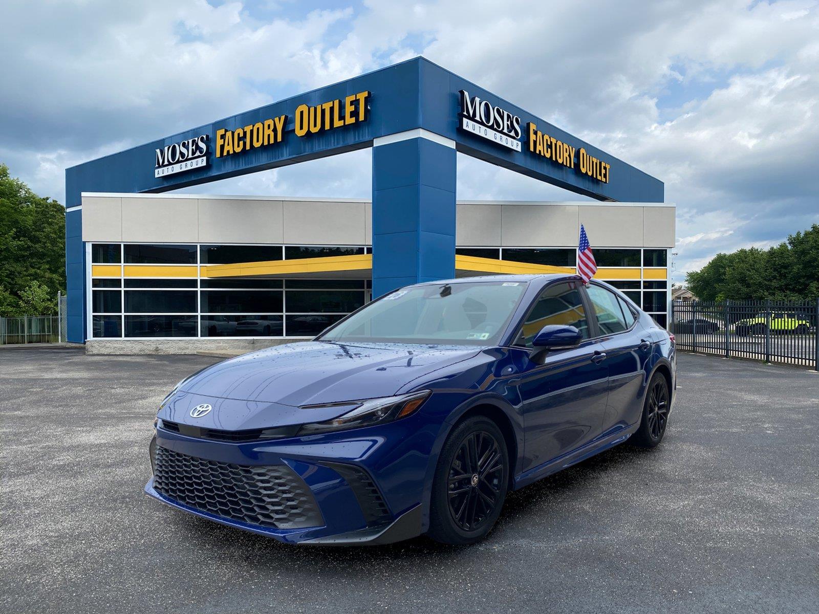 Reservoir Blue 2026 Toyota Camry Sedan Front-Wheel Drive Continuously Variable Transmission