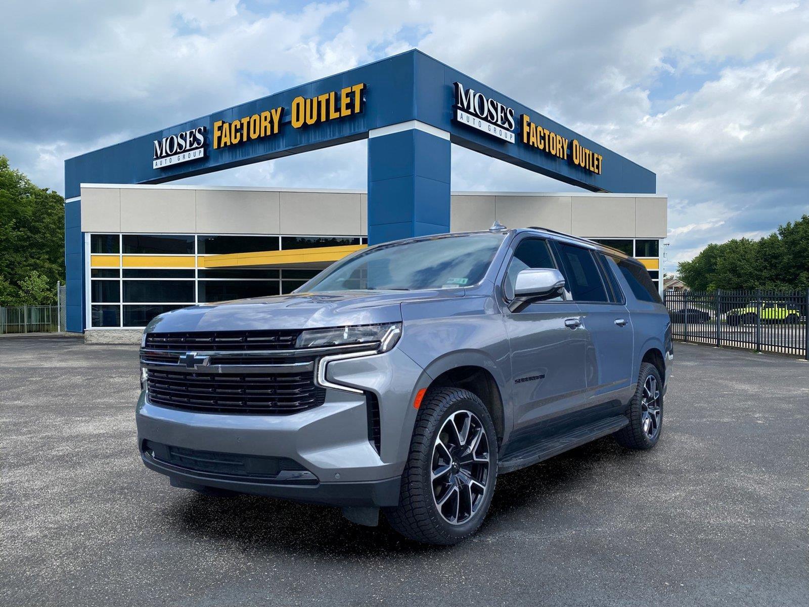  2022 Chevrolet Suburban RST 4WD   