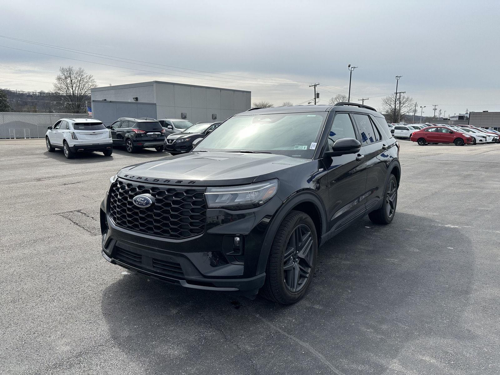 Agate Black 2025 Ford Explorer ST-Line AWD SUV / Crossover All-Wheel Drive Automatic