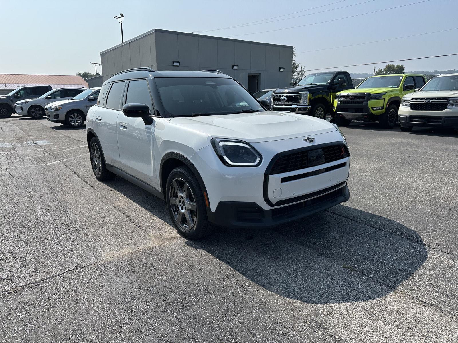 2025 MINI Countryman Blanco (Nanuq White Metallic) SUV/Crossover Tracción en las cuatro ruedas 7 velocidades Doble cloch