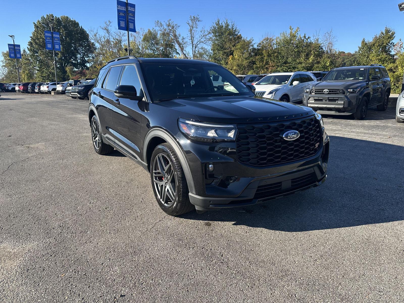  2025 Ford Explorer ST AWD   