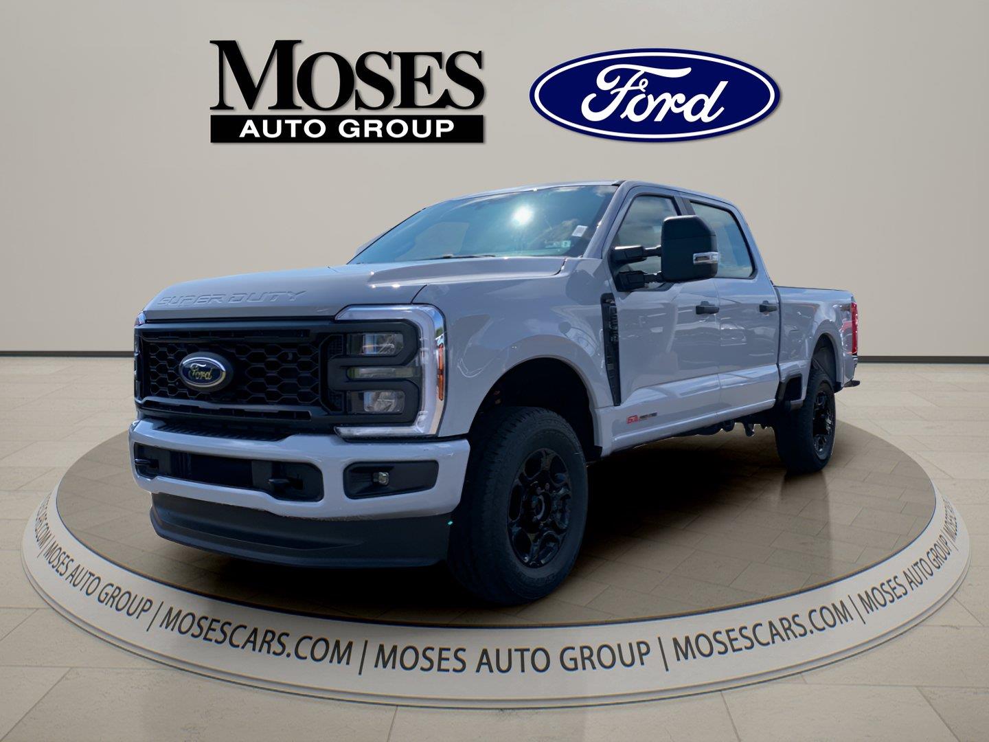 Avalanche Gray 2026 Ford F-250 Super Duty Pickup Truck Four-Wheel Drive Automatic