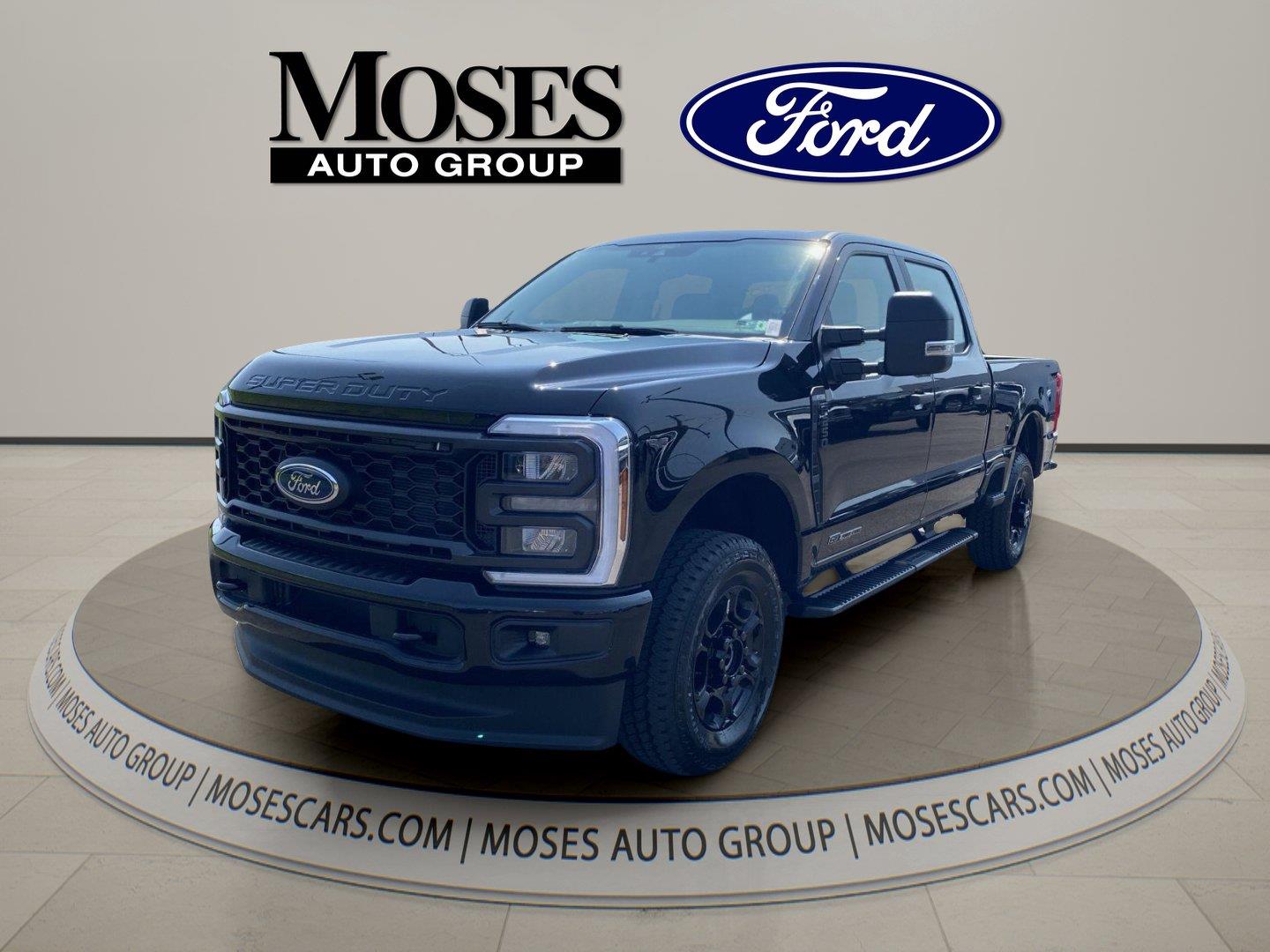 Agate Black 2026 Ford F-250 Super Duty Pickup Truck Four-Wheel Drive Automatic