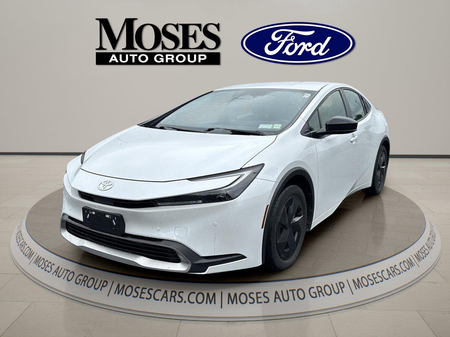 White (Wind Chill Pearl) 2024 Toyota Prius Prime Hatchback Front-Wheel Drive Continuously Variable Transmission