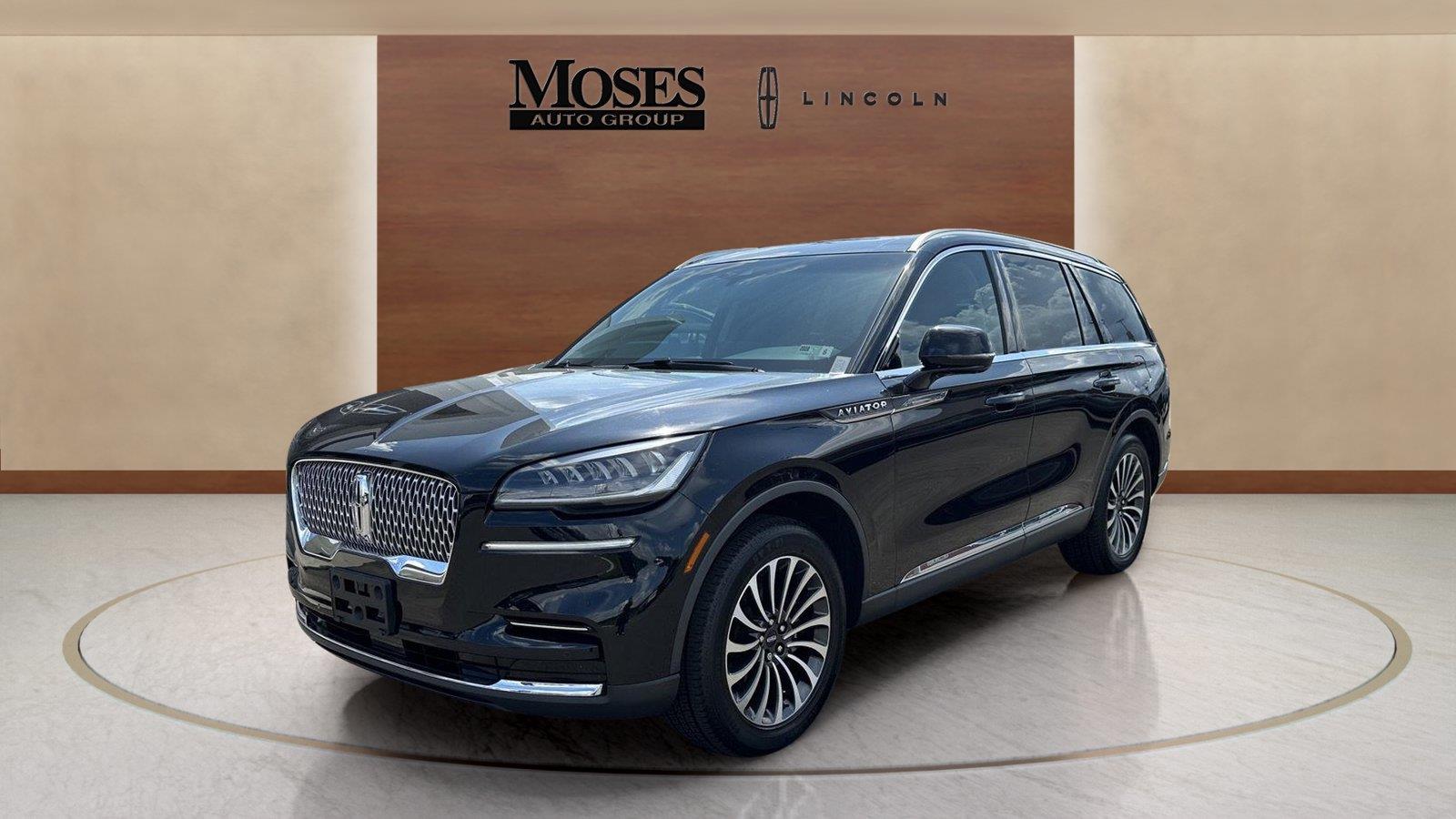 2022 Lincoln Aviator Negro (Infinite Black Metallic Clearcoat) SUV/Crossover Tracción en las cuatro ruedas Automática
