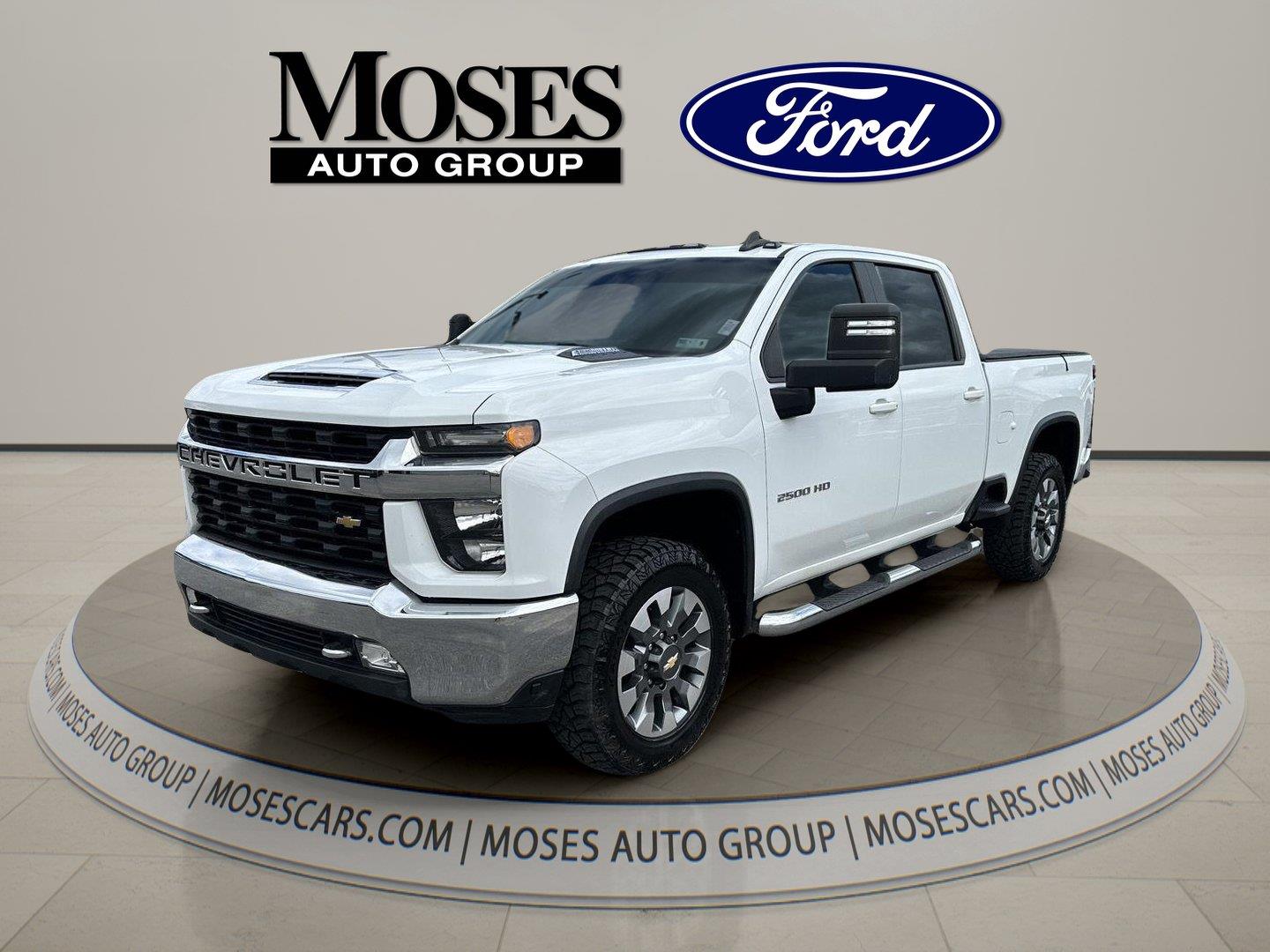 Summit White 2022 Chevrolet Silverado 2500HD Pickup Truck Four-Wheel Drive Automatic