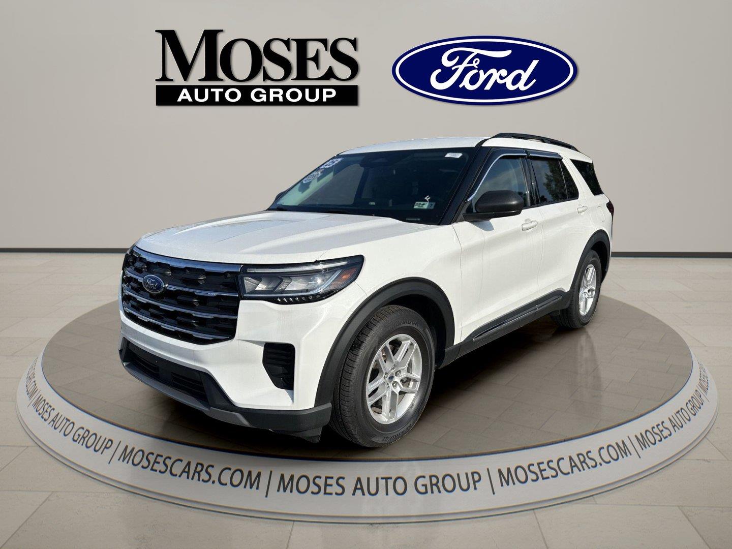 Star White Metallic Tri-Coat 2025 Ford Explorer SUV / Crossover Rear-Wheel Drive Automatic