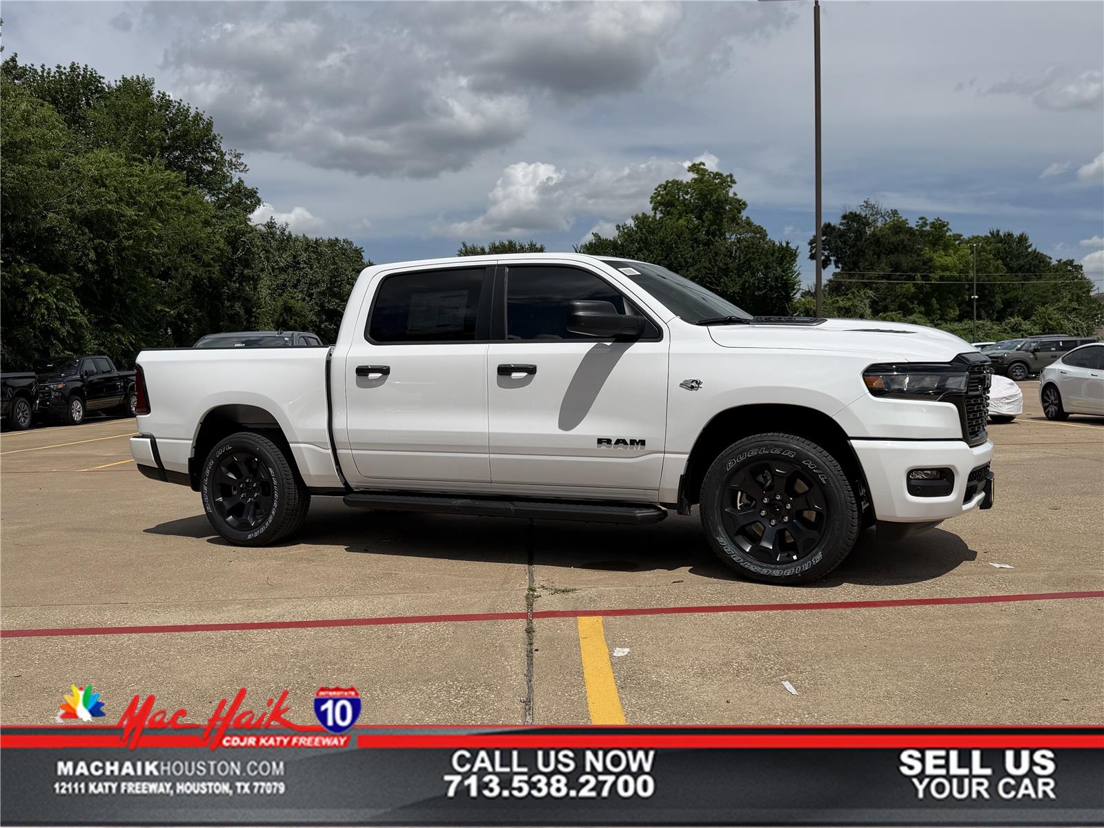 Bright White Clearcoat 2026 RAM 1500 Express Crew Cab 4WD Pickup Truck Four-Wheel Drive 8-Speed Automatic