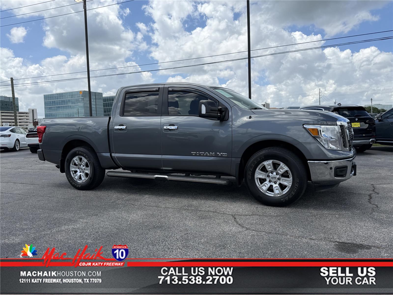 2018 Nissan Titan SV Crew Cab RWD