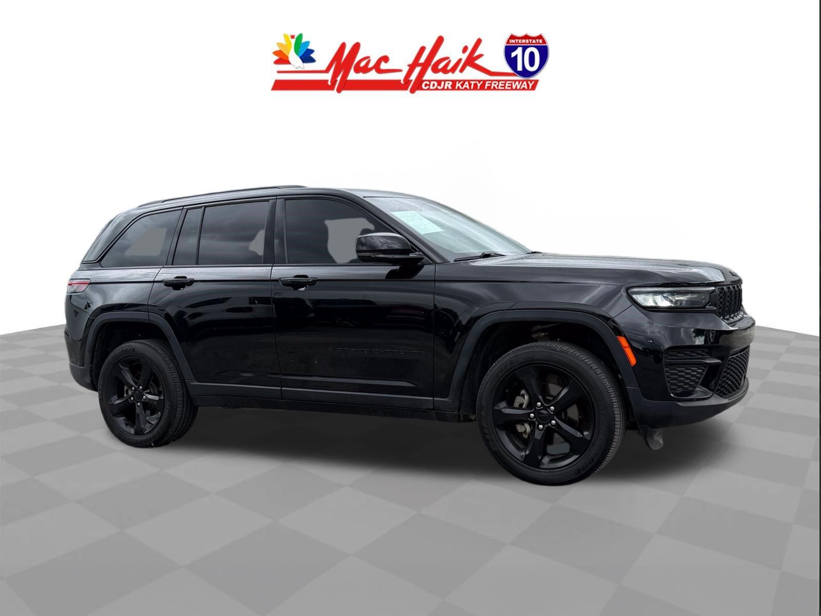 Diamond Black Crystal Pearlcoat 2024 Jeep Grand Cherokee SUV / Crossover Four-Wheel Drive 8-Speed Automatic