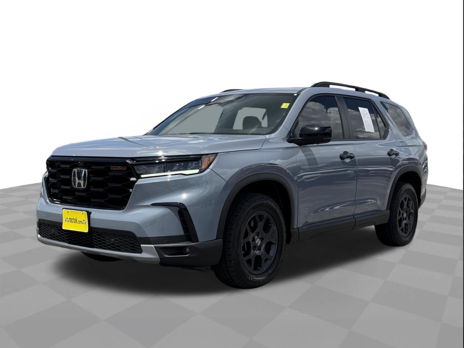 Sonic Gray Pearl 2025 Honda Pilot SUV / Crossover All-Wheel Drive Automatic