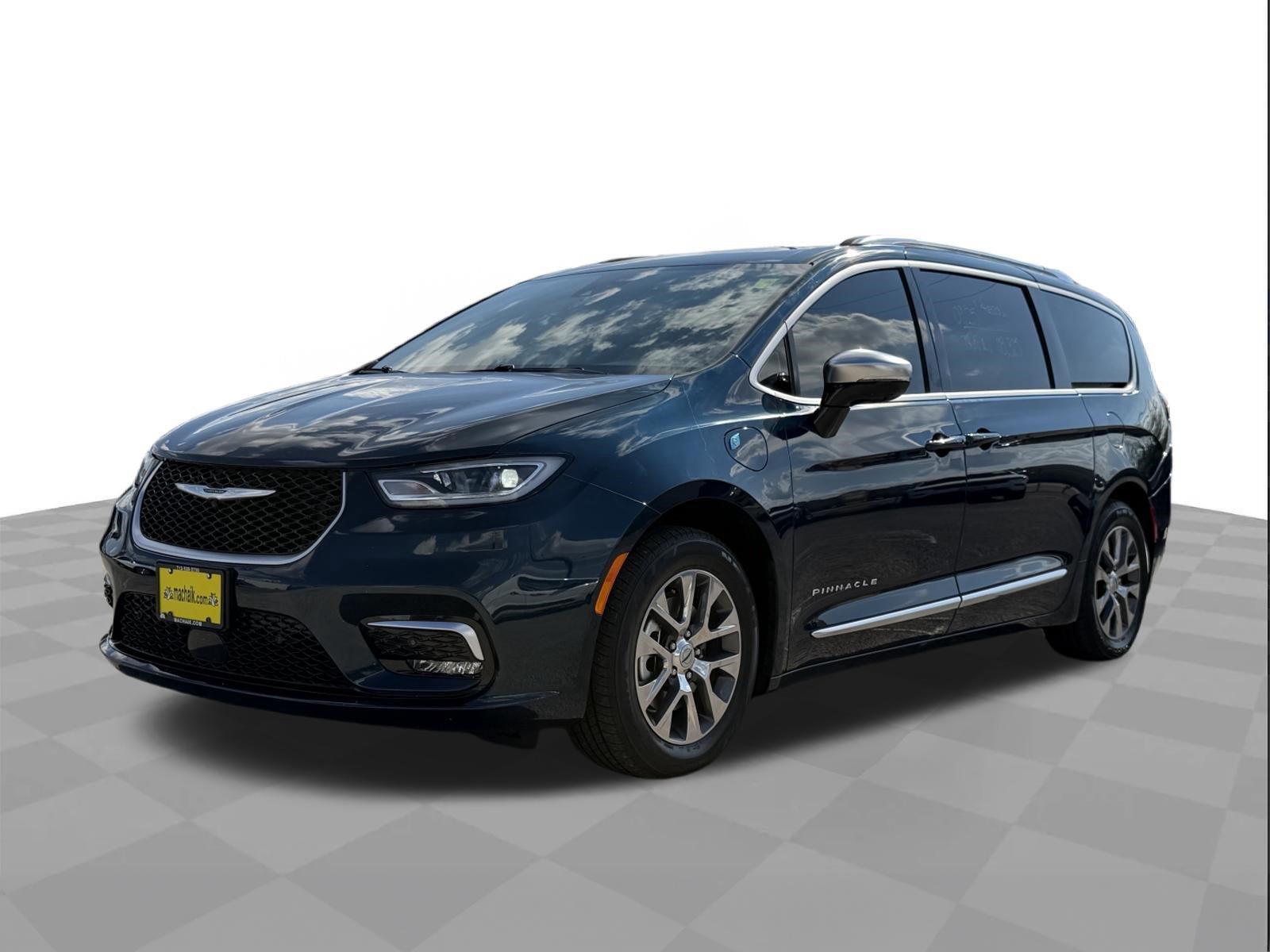 2025 Chrysler Pacifica Hybrid Pinnacle FWD