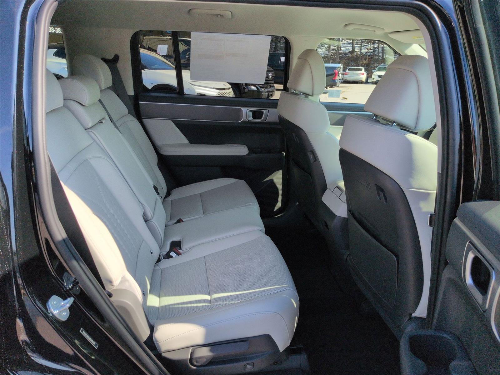 New 2026 Phantom Black Hyundai SEL image 36