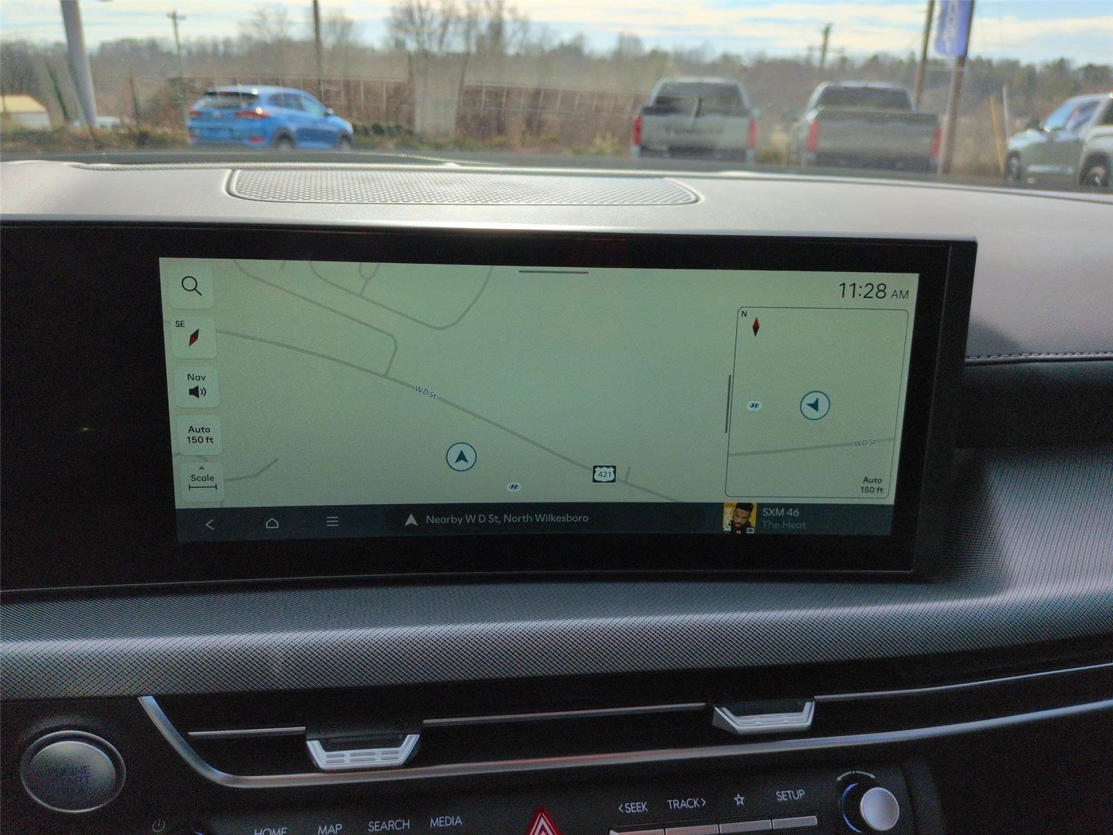 View vehicle photo 4