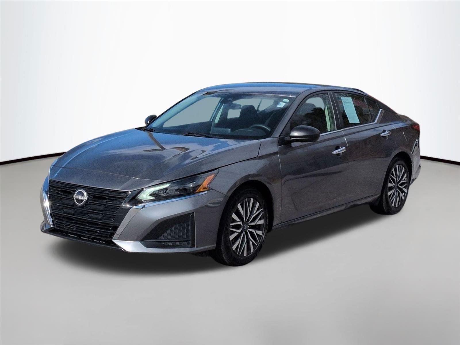 Gray (Gun Metallic) 2025 Nissan Altima 2.5 SV FWD Sedan Front-Wheel Drive Continuously Variable Transmission