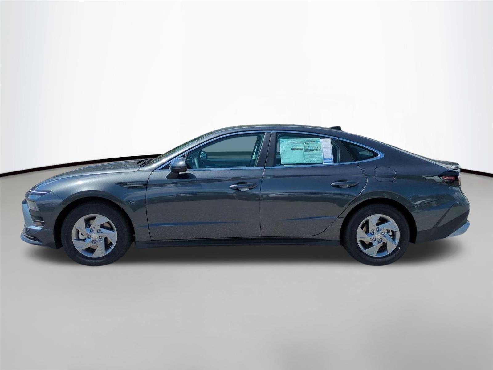 New 2026 Portofino Gray Hyundai SE image 2