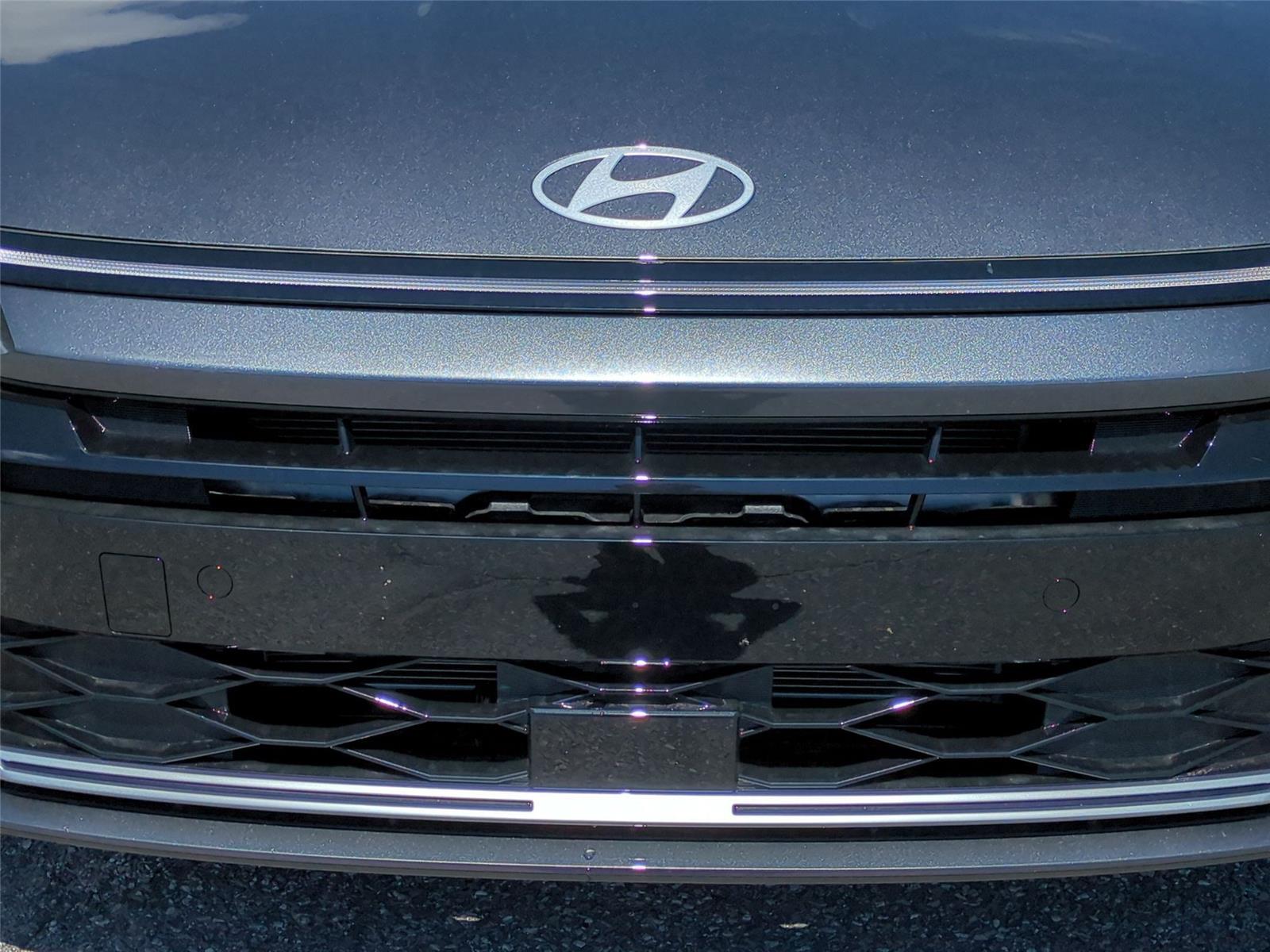 New 2026 Portofino Gray Hyundai SE image 14