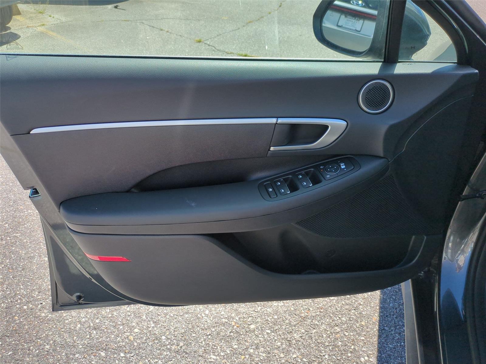 New 2026 Portofino Gray Hyundai SE image 15
