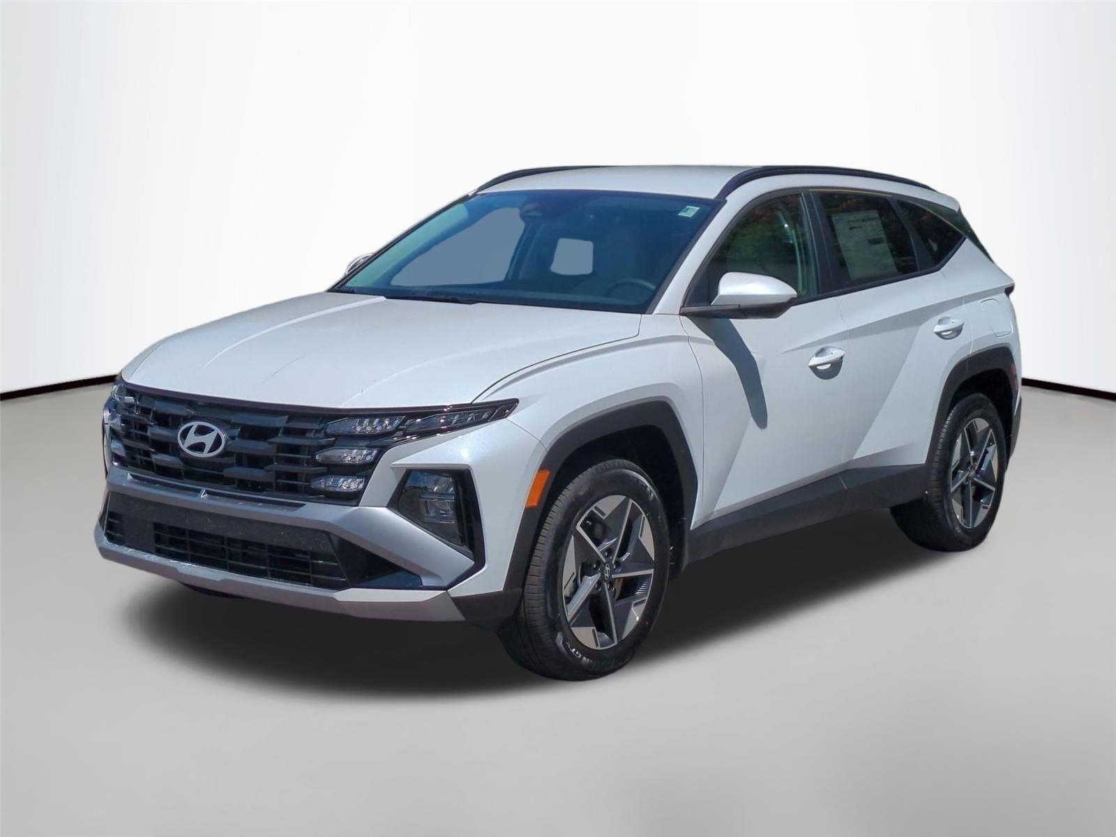 Creamy White Pearl 2026 Hyundai Tucson Hybrid Plug-In SUV / Crossover All-Wheel Drive Automatic