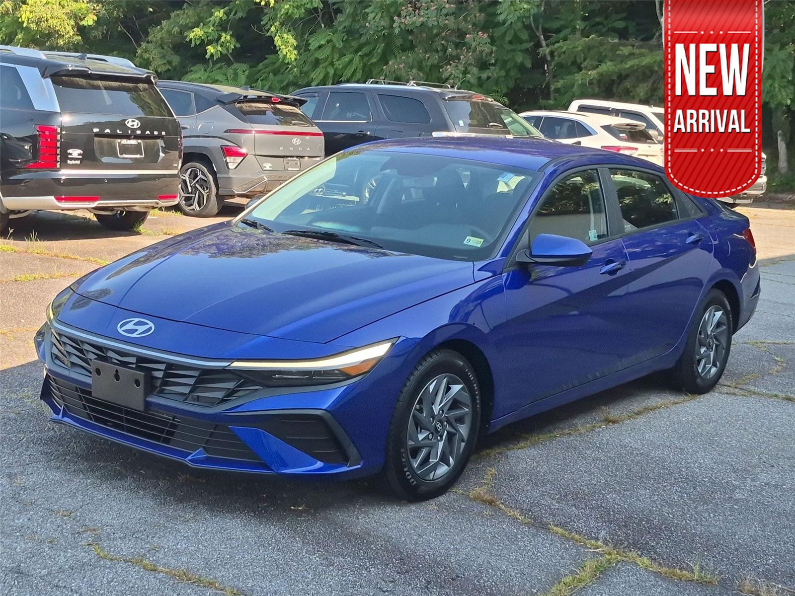  2024 Hyundai Elantra SEL FWD   