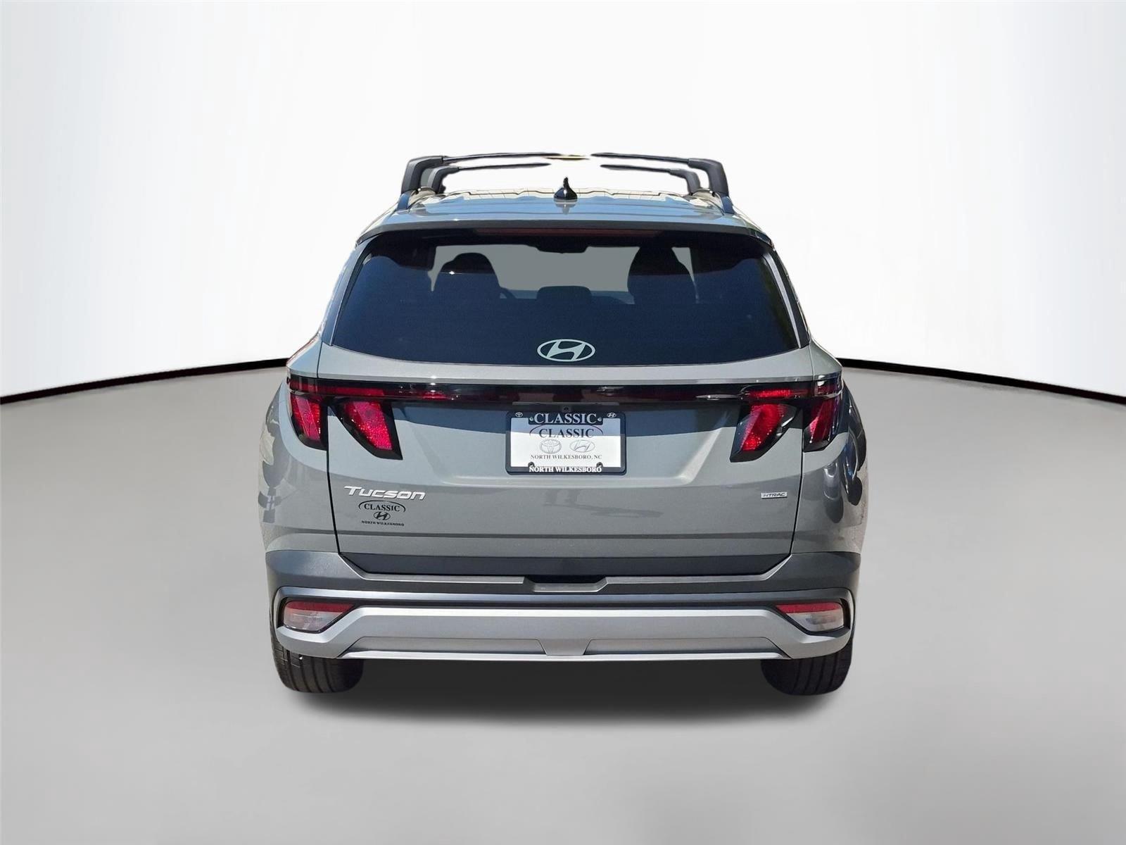 New 2026 Hampton Gray Hyundai SEL Plus image 4