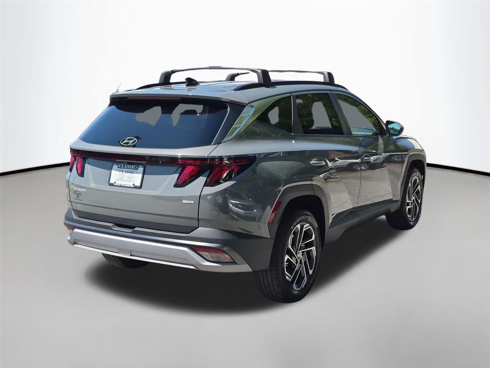 New 2026 Hampton Gray Hyundai SEL Plus image 5