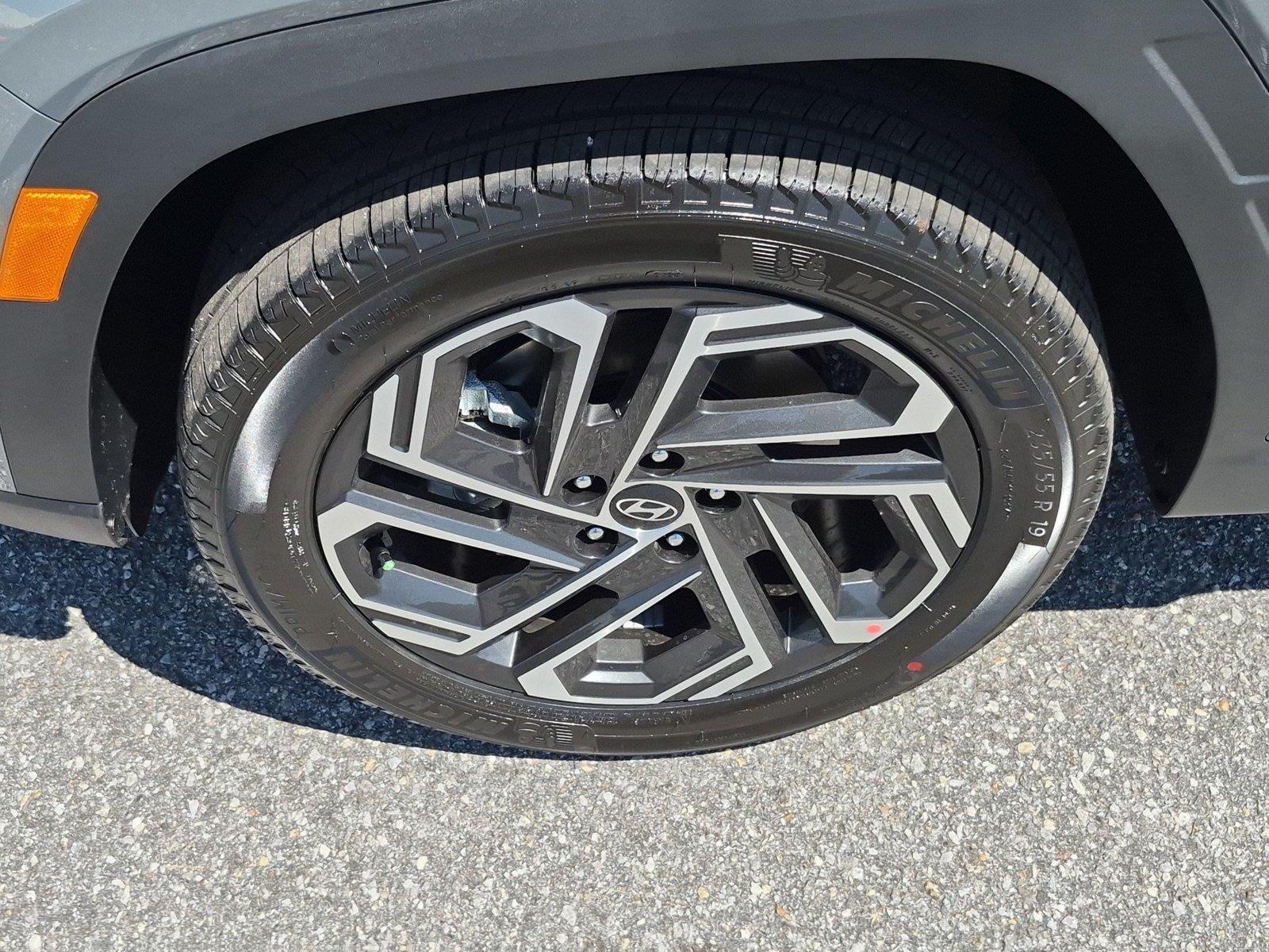 New 2026 Hampton Gray Hyundai SEL Plus image 10