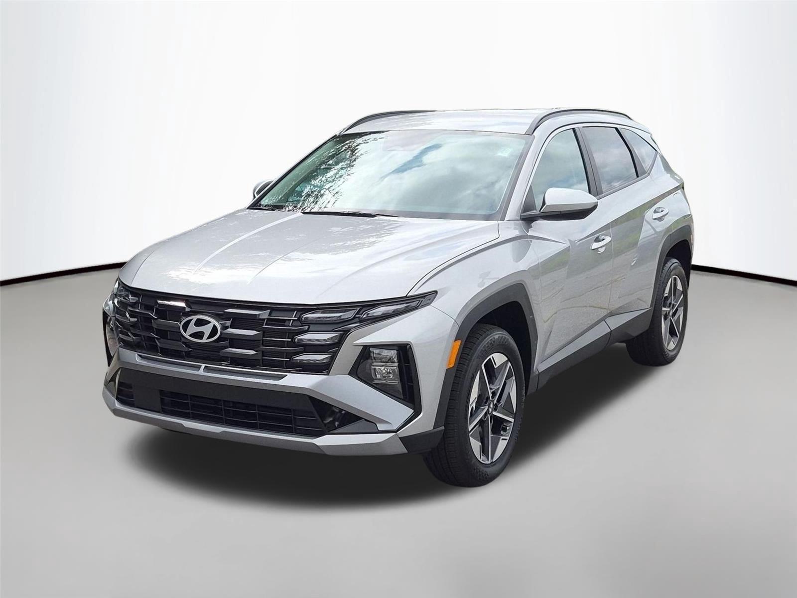 Shimmering Silver 2026 Hyundai Tucson SUV / Crossover All-Wheel Drive Automatic