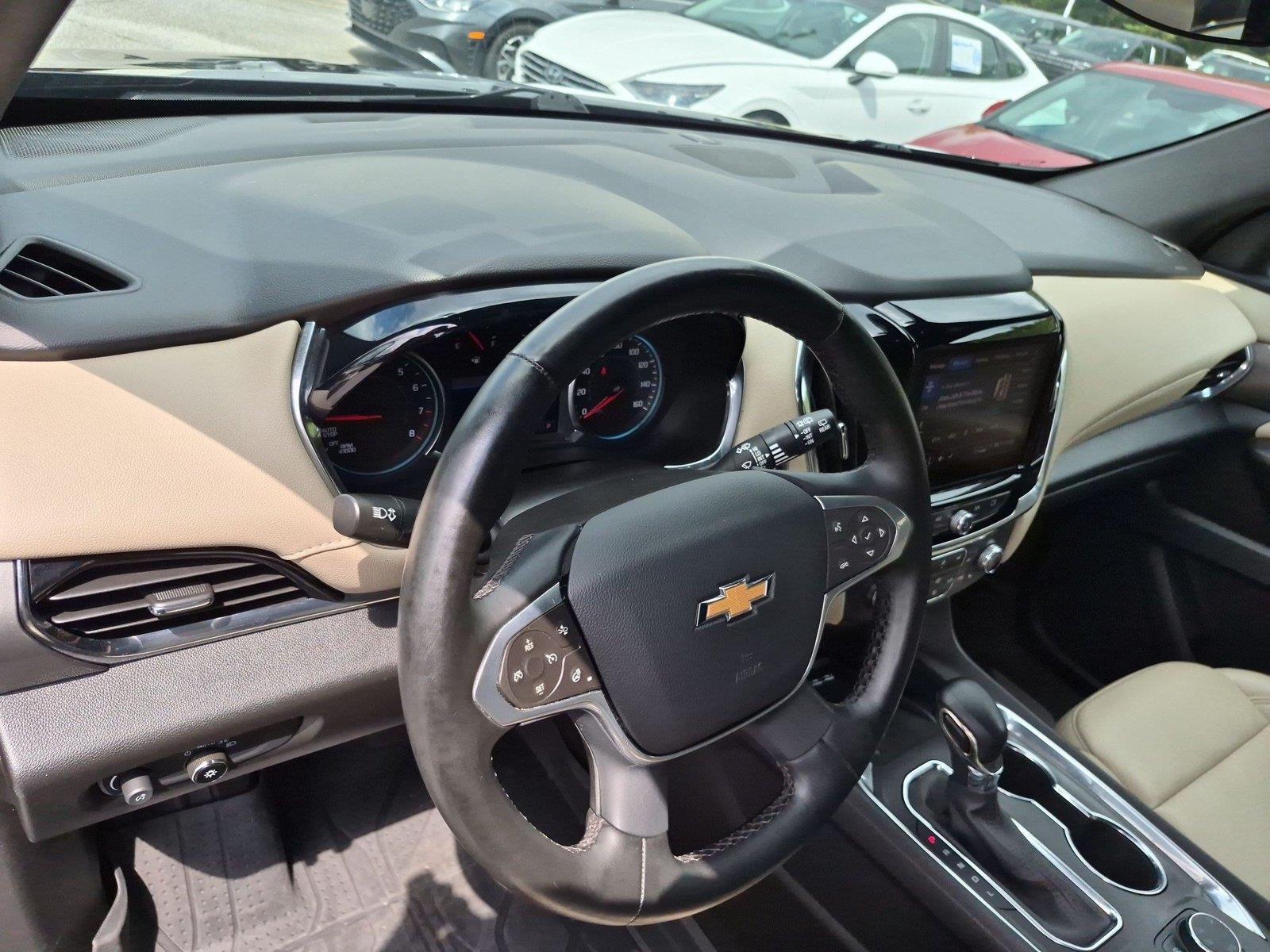 Used 2023 Mosaic Black Metallic Chevrolet LT Leather image 19