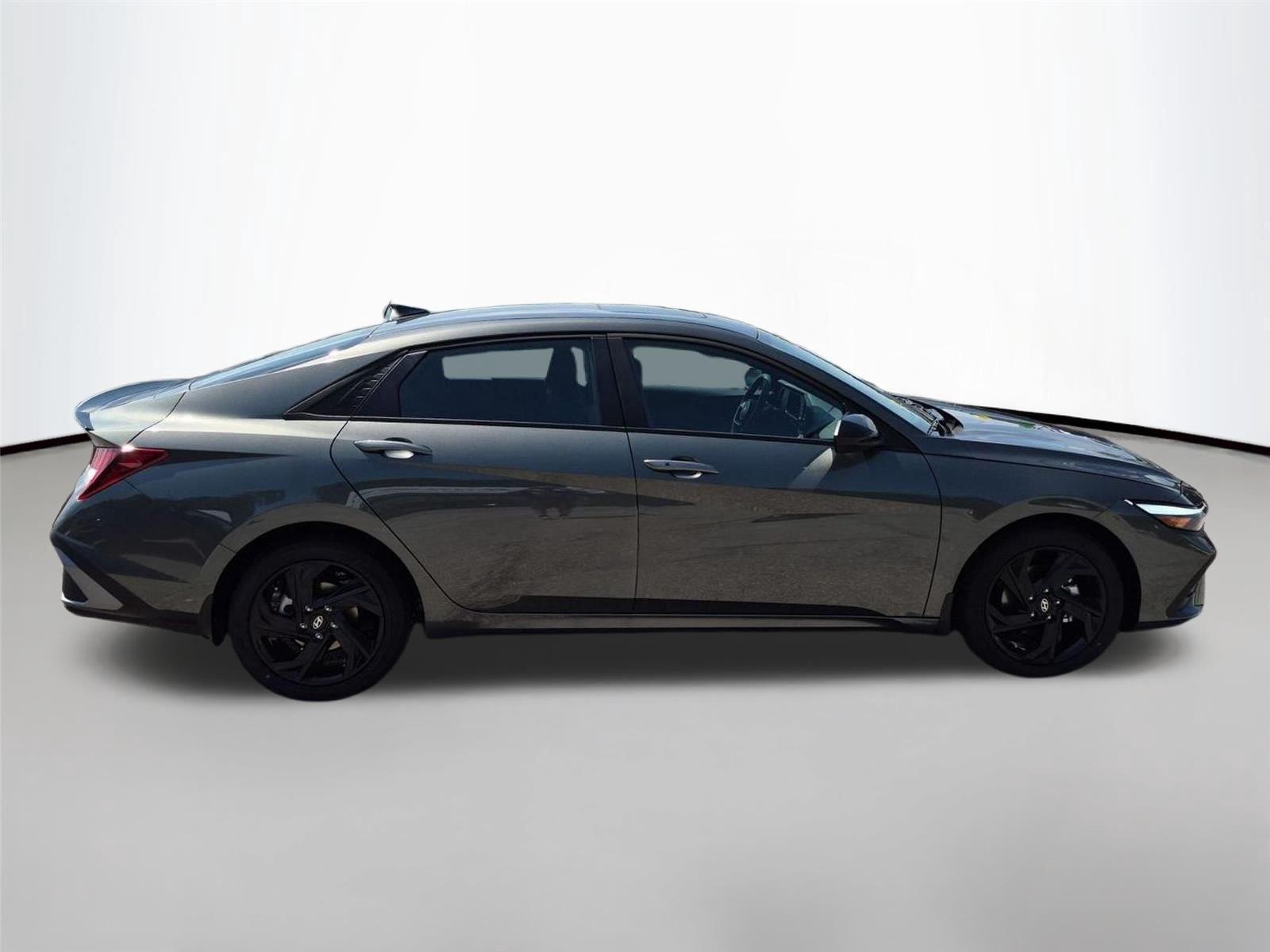 New 2026 Amazon Gray Hyundai SEL Sport Plus image 6