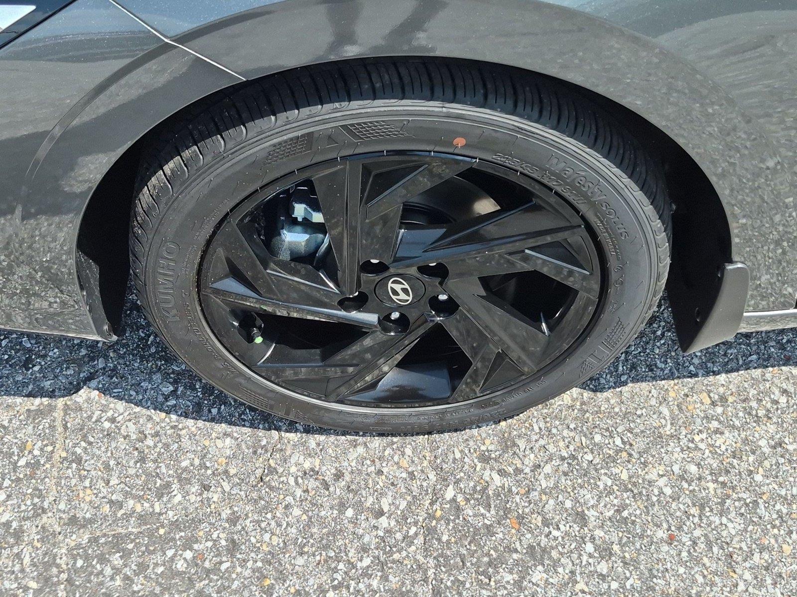 New 2026 Amazon Gray Hyundai SEL Sport Plus image 10