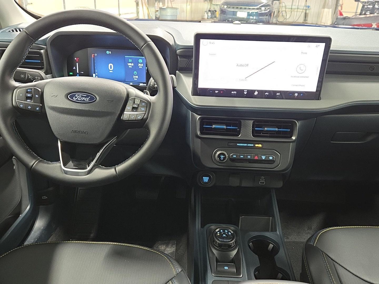 View vehicle photo 4