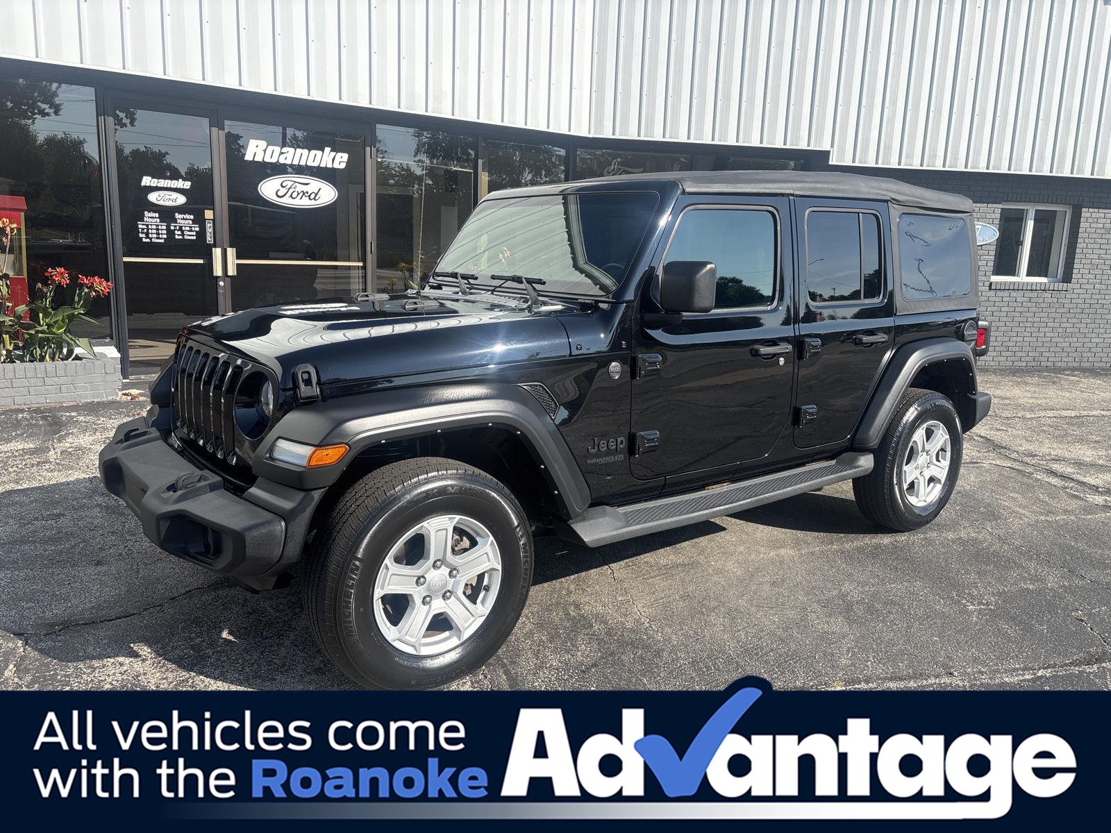Black Clearcoat 2022 Jeep Wrangler SUV / Crossover Four-Wheel Drive 8-Speed Automatic