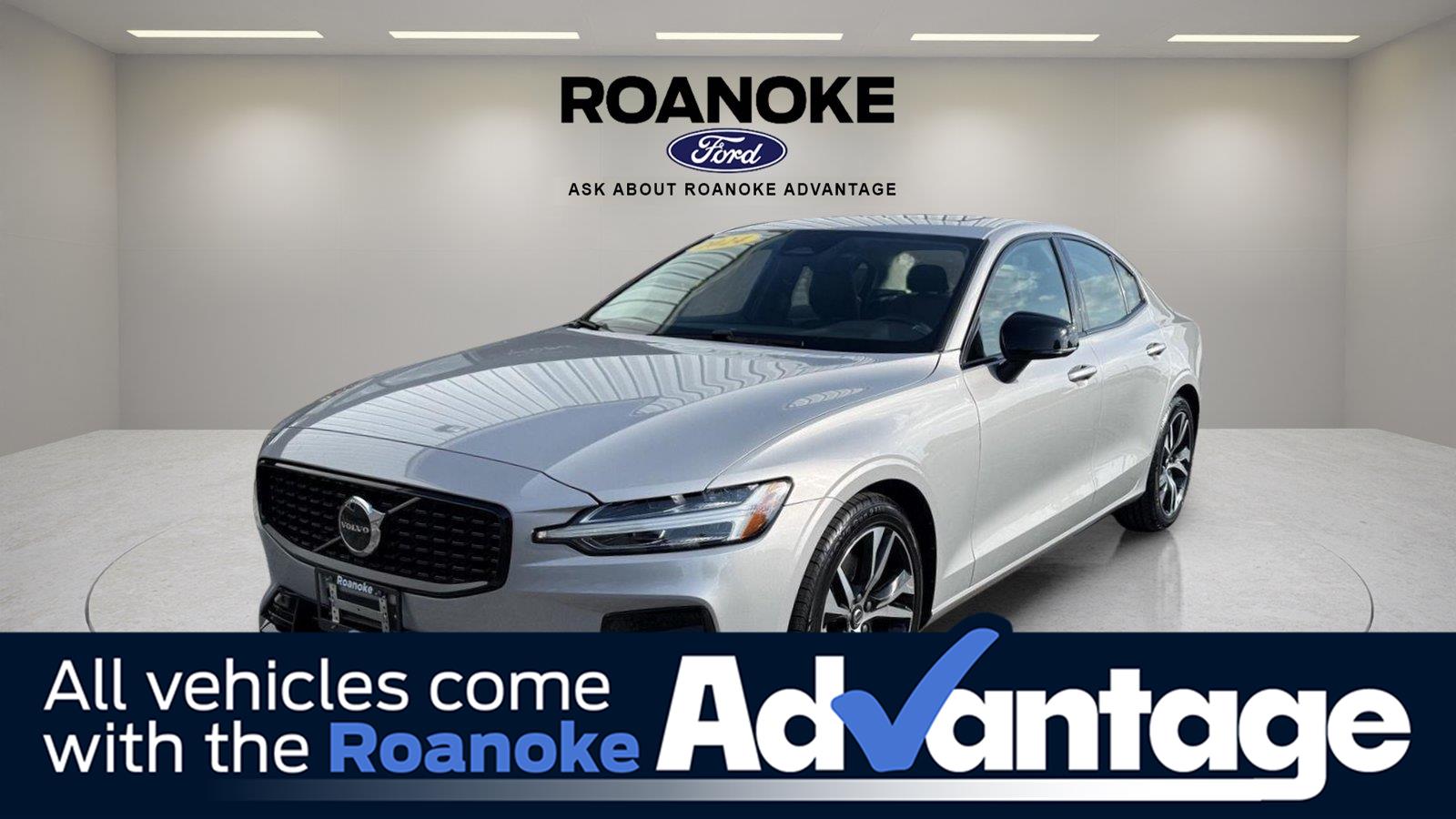 2024 Volvo S60 B5 Core Dark Theme FWD