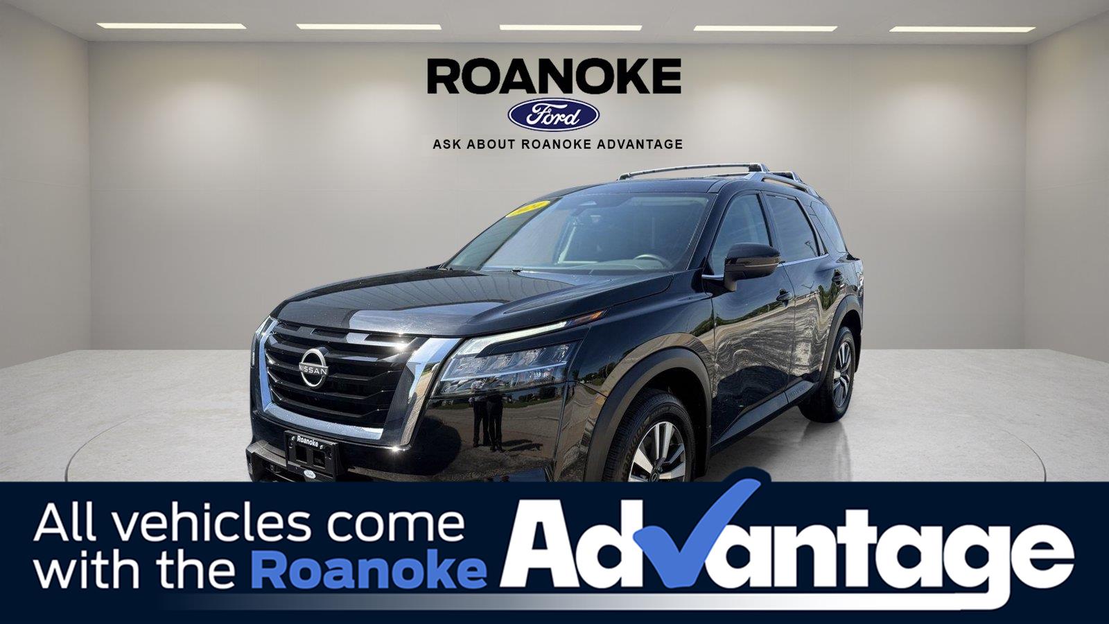  2024 Nissan Pathfinder SL 4WD   