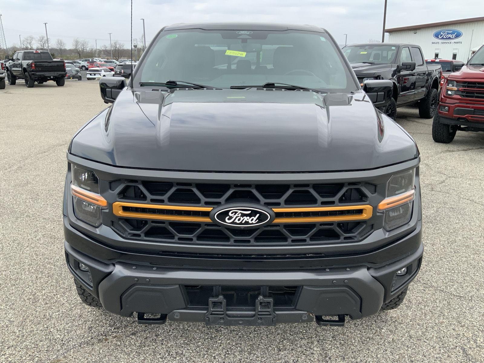 View vehicle photo 3