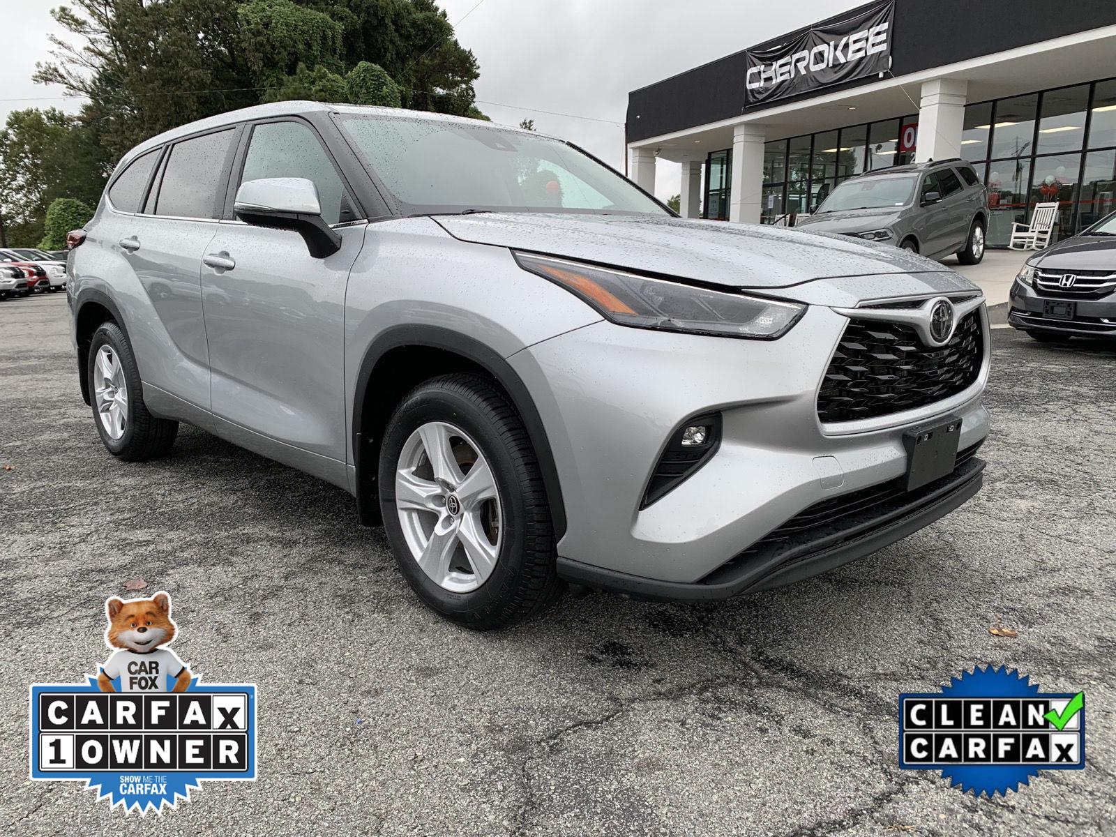 Celestial Silver Metallic 2024 Toyota Highlander XLE AWD SUV / Crossover All-Wheel Drive