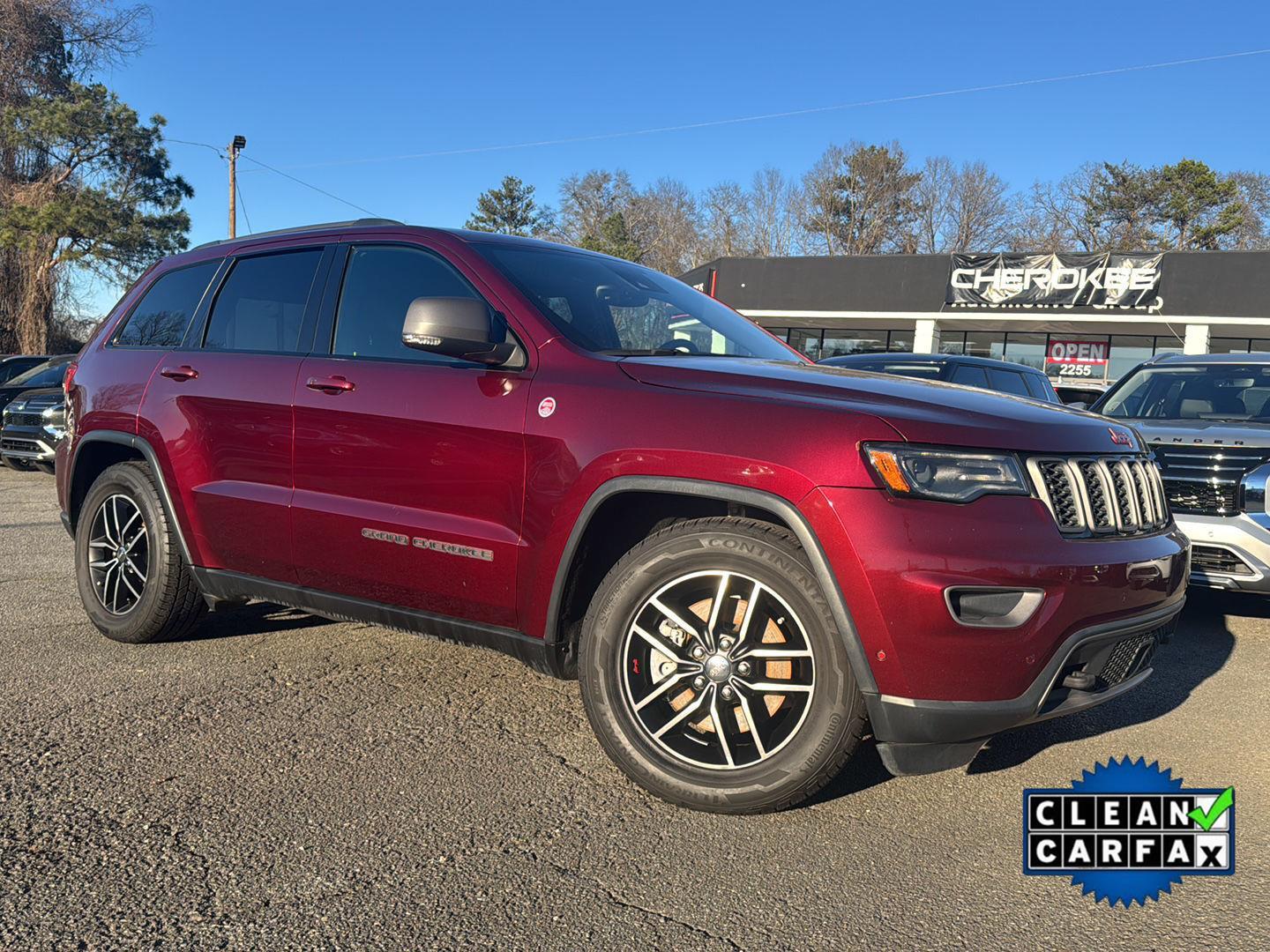 2017 Jeep Grand Cherokee Trailhawk 4WD Rojo (Velvet Red Pearlcoat) SUV/Crossover Todo terreno 8 velocidades Automática
