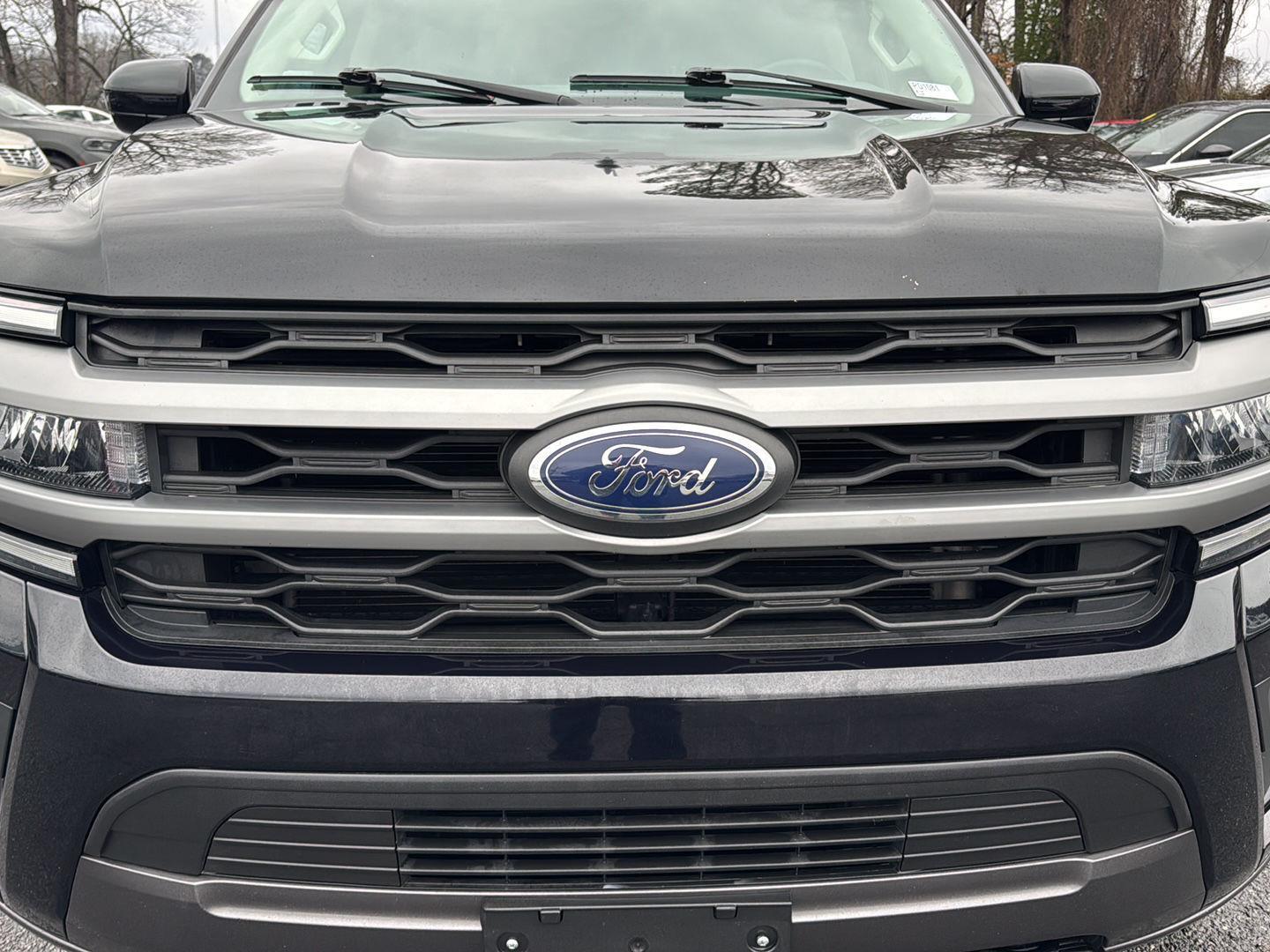 View vehicle photo 6