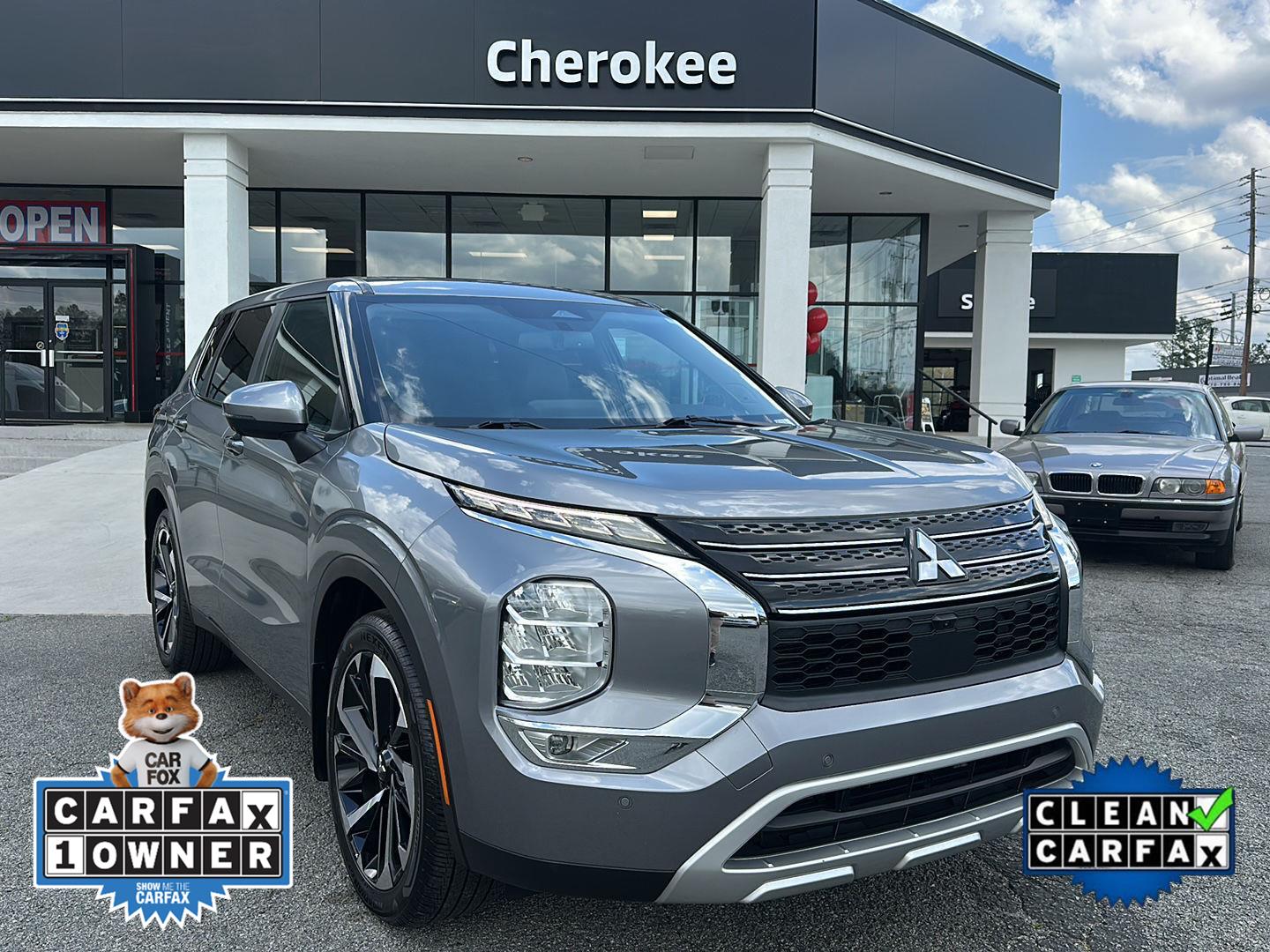 Mercury Gray Metallic 2022 Mitsubishi Outlander SE FWD SUV / Crossover Front-Wheel Drive Continuously Variable Transmission