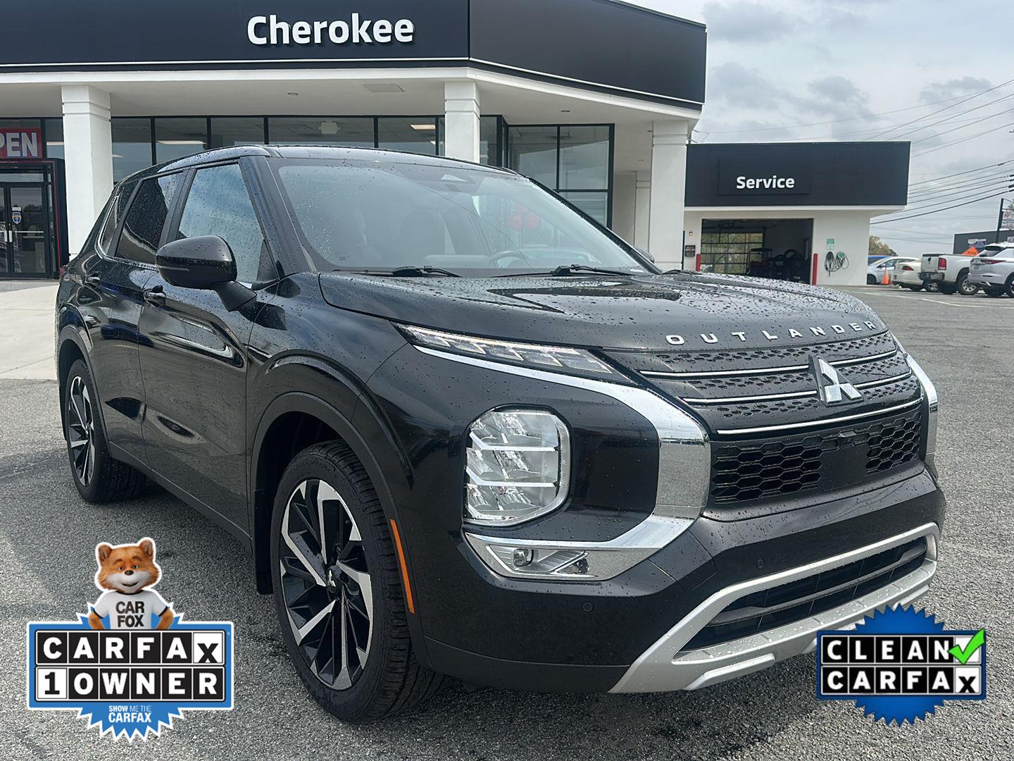 Black Diamond 2024 Mitsubishi Outlander SE FWD SUV / Crossover Front-Wheel Drive Continuously Variable Transmission