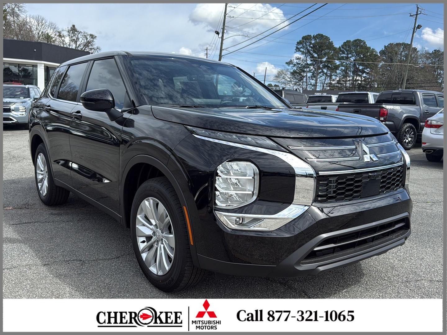 Black 2026 Mitsubishi Outlander ES FWD SUV / Crossover Front-Wheel Drive Continuously Variable Transmission