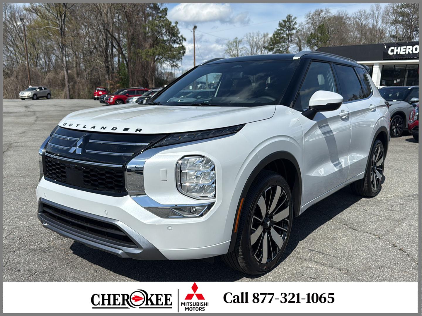 White 2026 Mitsubishi Outlander SUV / Crossover Front-Wheel Drive 