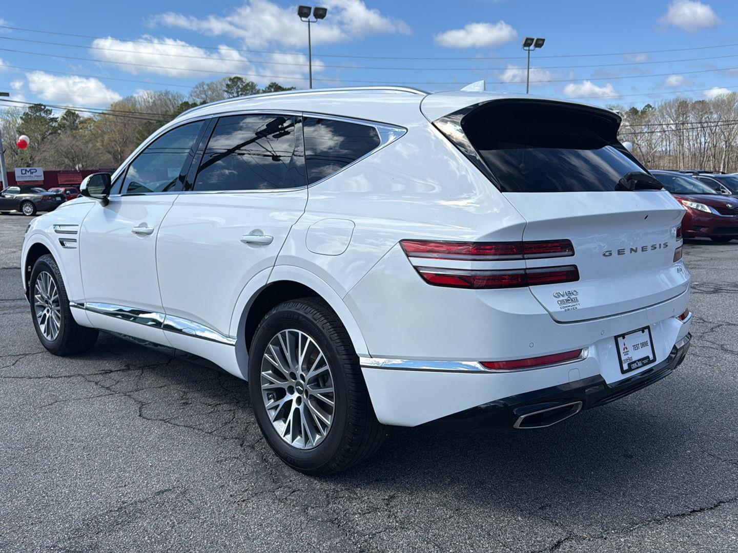 View vehicle photo 3